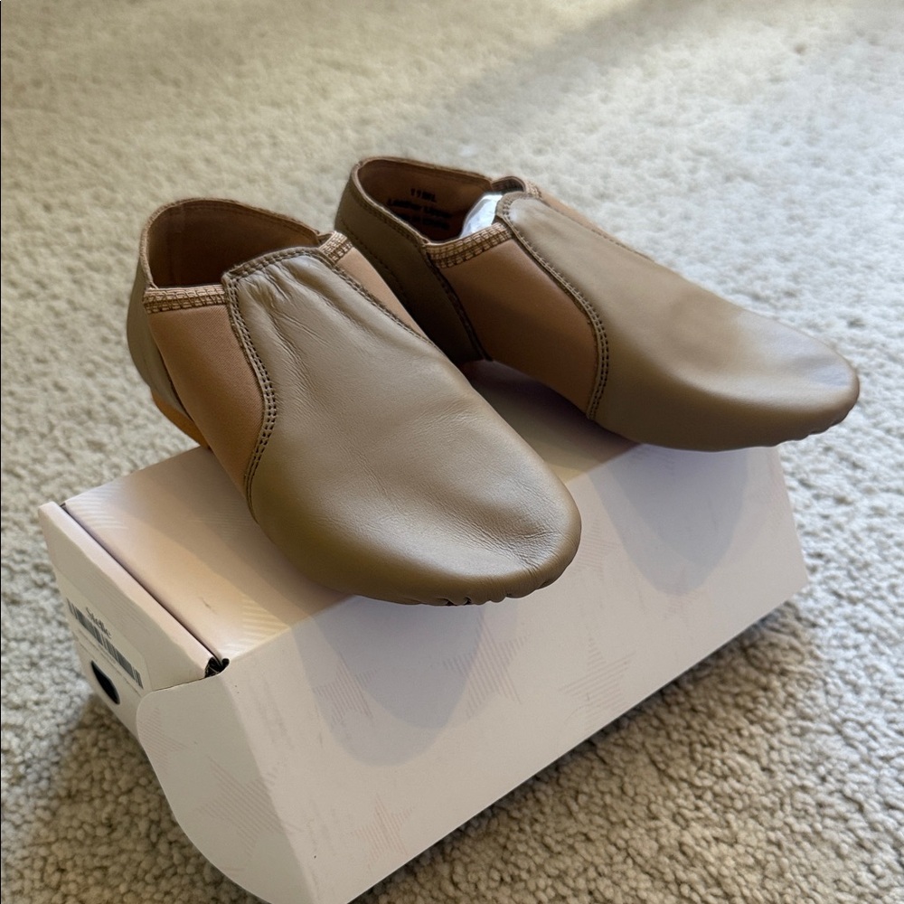 Kids Tan beige leather jazz dance Shoes